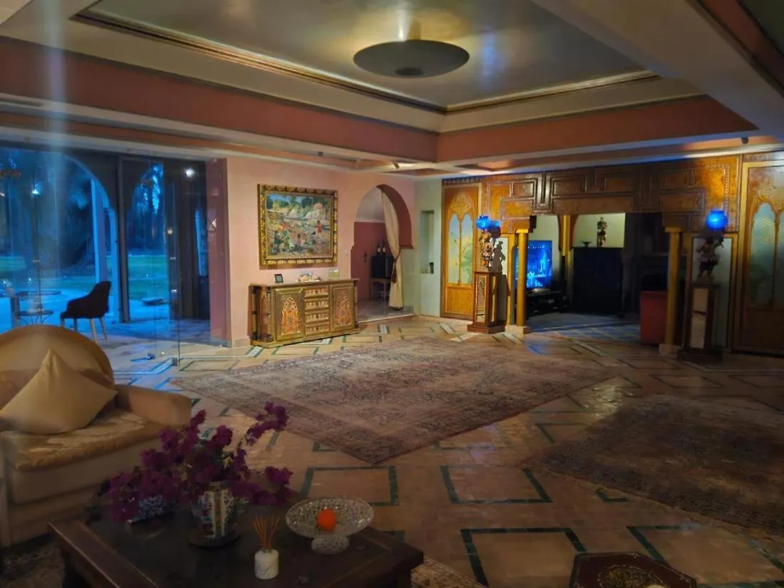 Private Luxury Villa With Hotel Services Included Marrakesh Vakantiehuis